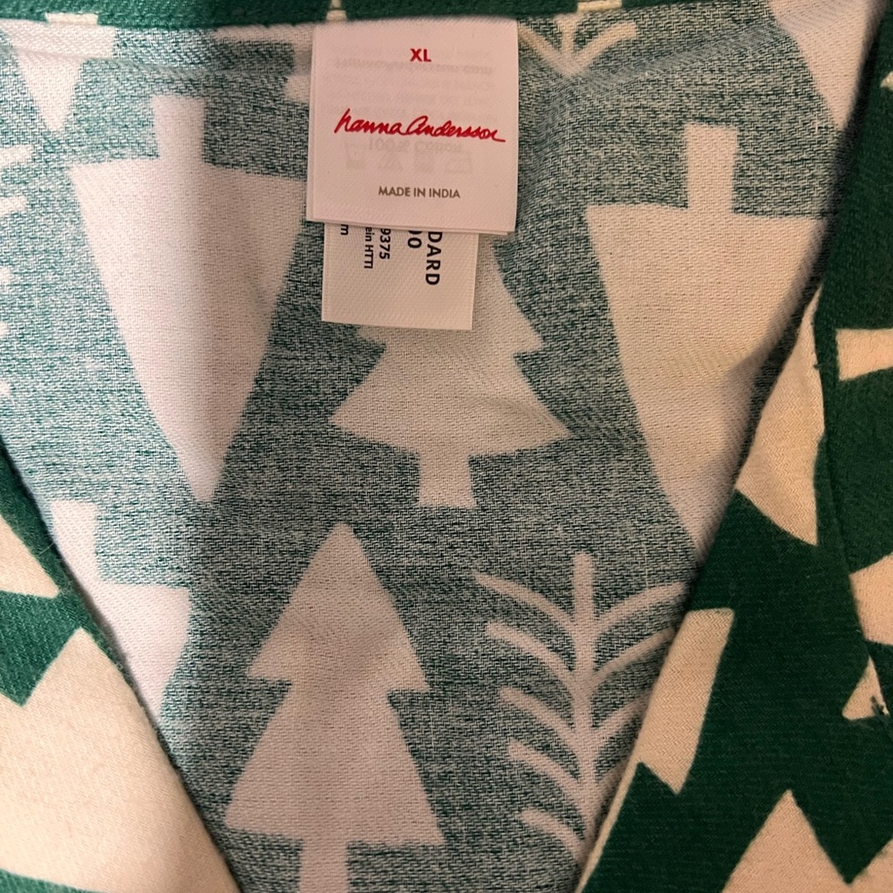 Green and White Tree Pattern Pajama Set- NEW - Picture 2 of 3